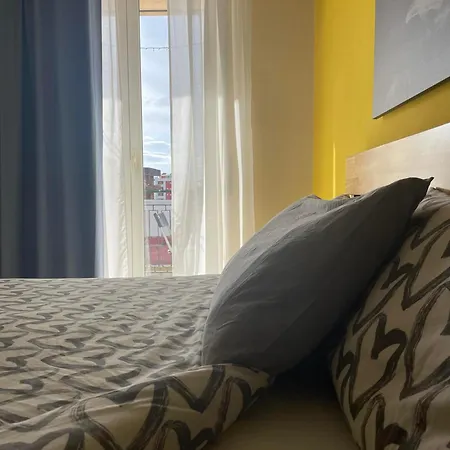 D'aponte Napoli Est Parcheggio Gratuito Nocleg ze śniadaniem 3*